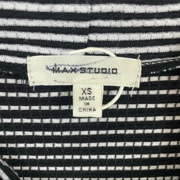 Max Studio Striped Twisted Cowl  Neck Long Sleeve Top - Picture 4 of 9